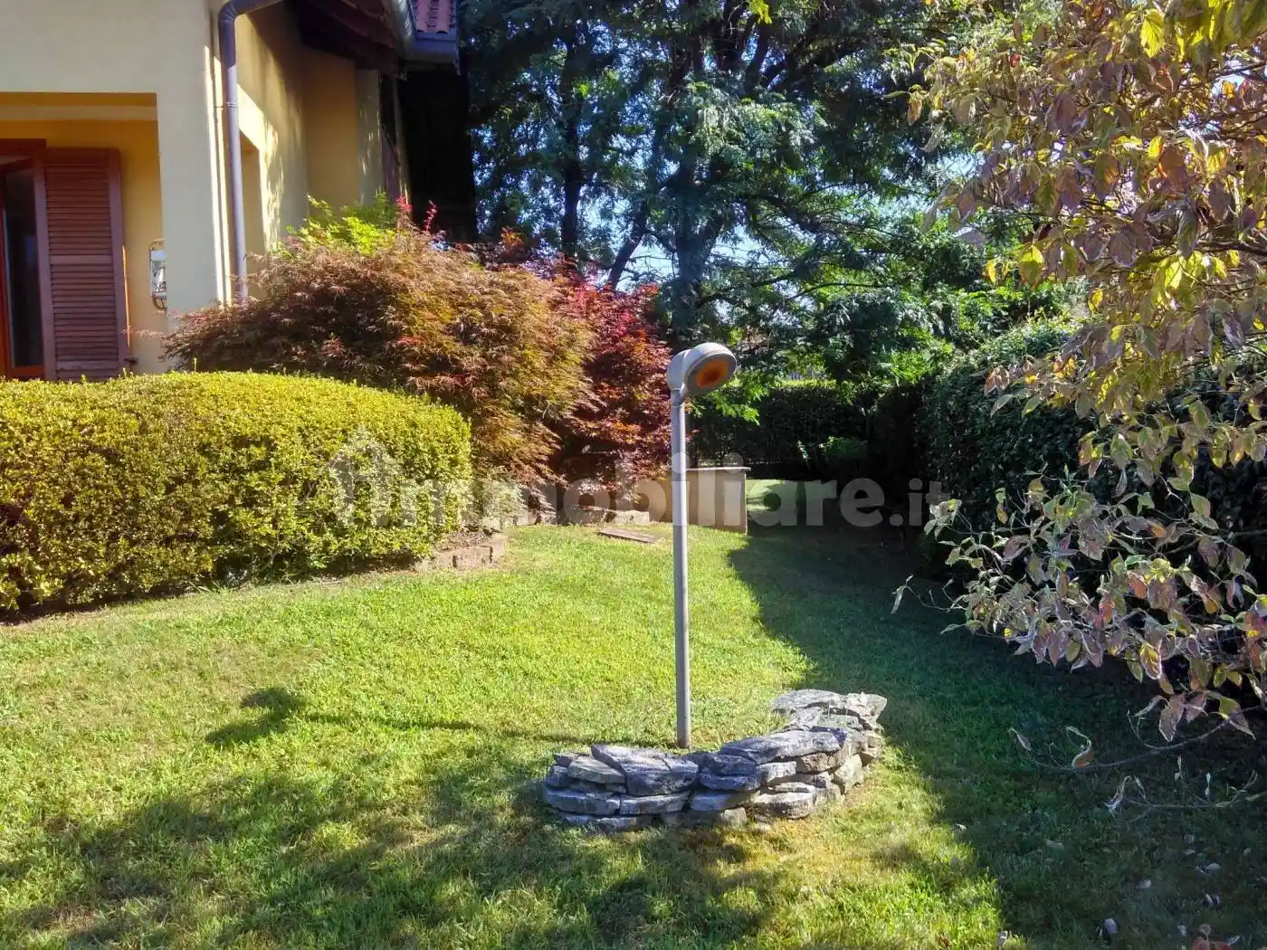 Villa in vendita a Ferno