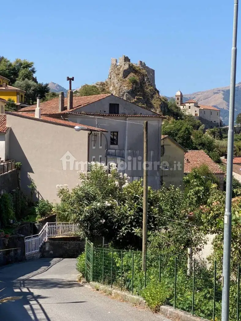 Casa indipendente in vendita a Lauria