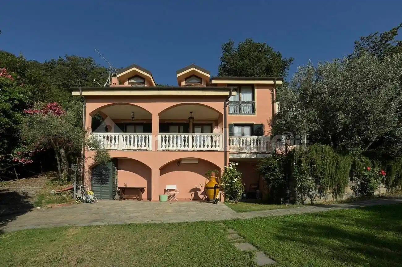 Villa in vendita a Alassio