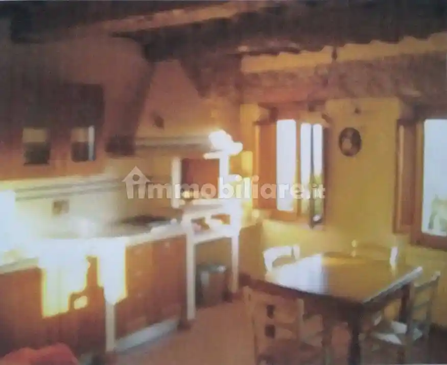 Appartamento in vendita a Massa e Cozzile