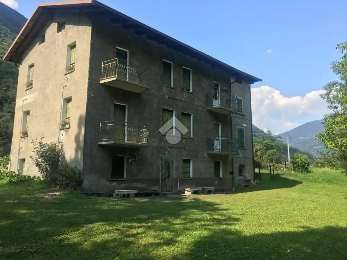 Casa indipendente in vendita a Edolo