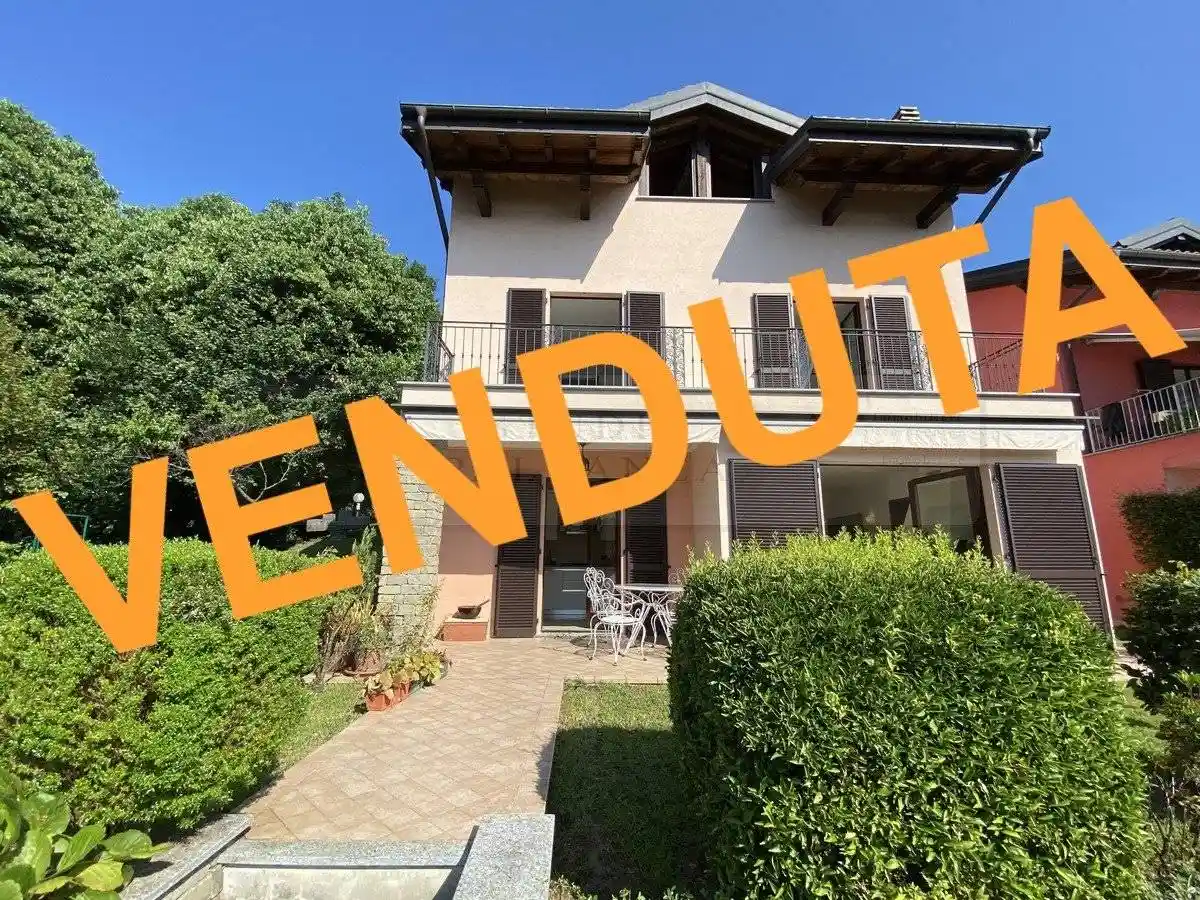 Villa in vendita a Ghiffa