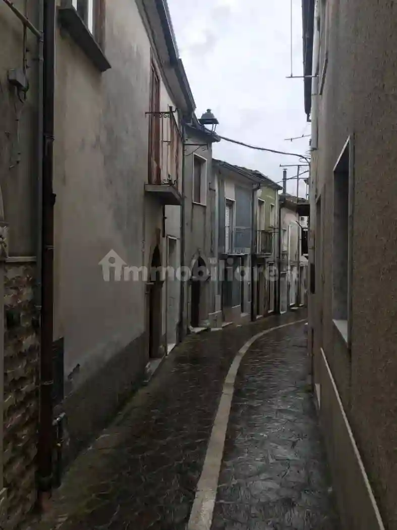 Terratetto unifamiliare via Borgo 24, Baselice - foto 4