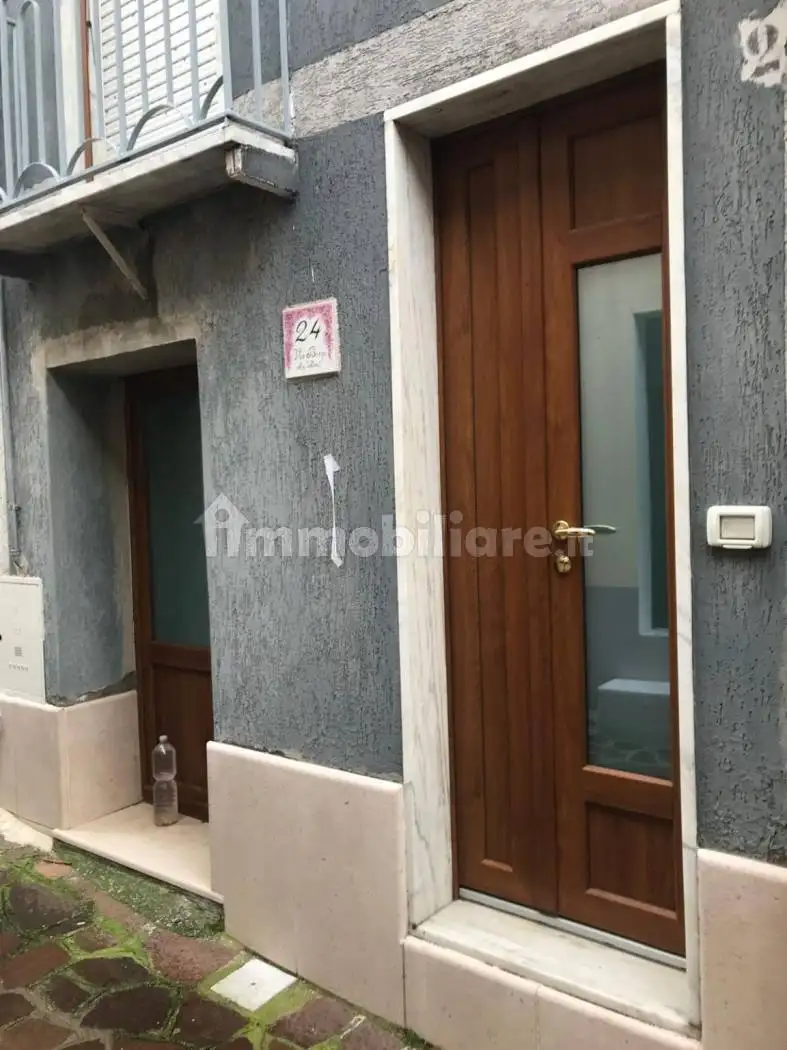 Casa indipendente in vendita a Baselice