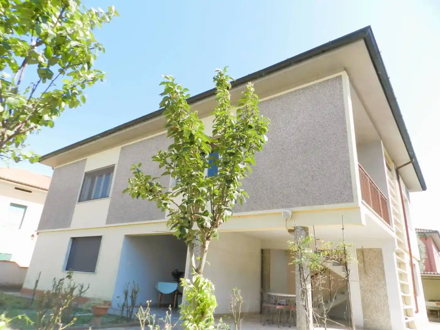 Appartamento in vendita a Lucca