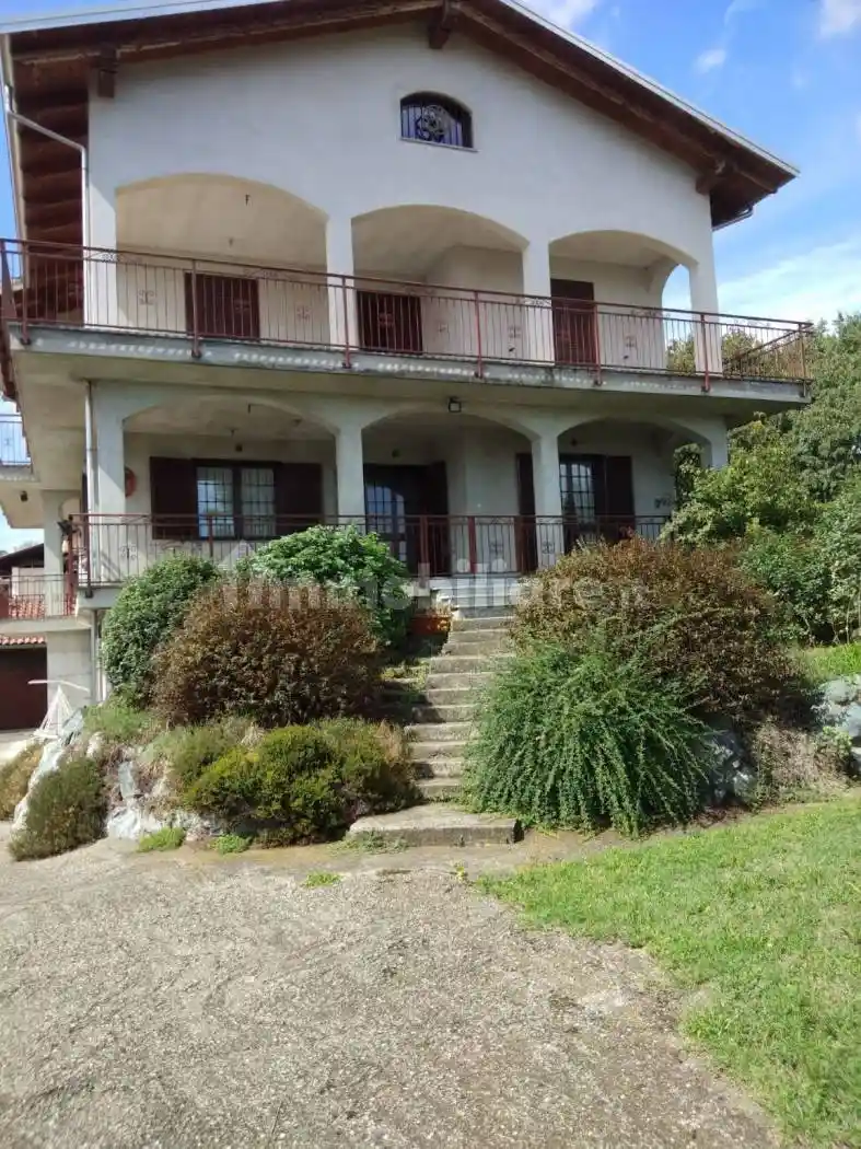 Villa in vendita a Cavaglià
