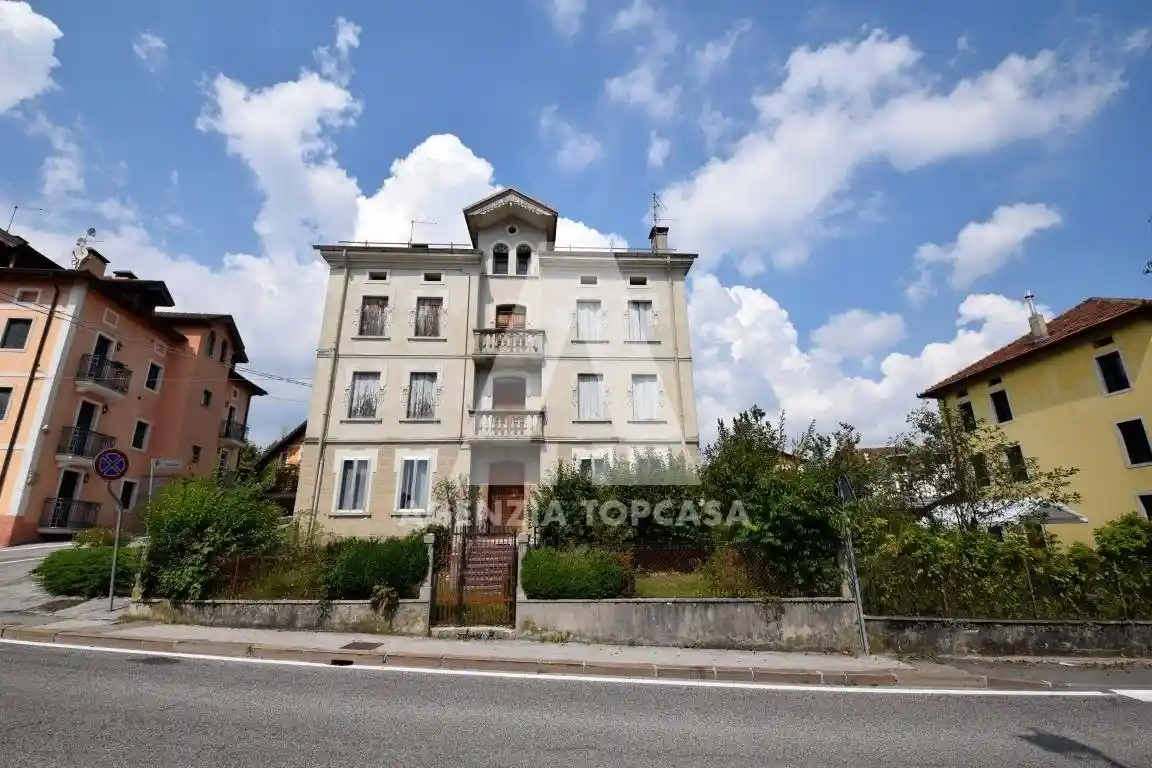 Villa in vendita a Roana