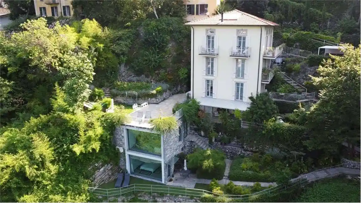 Villa in vendita a Faggeto Lario