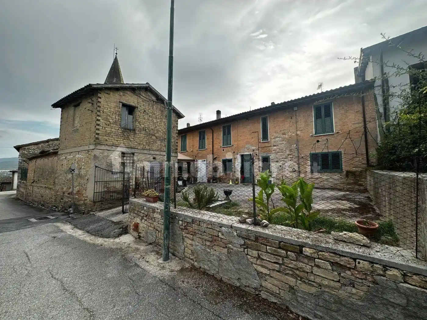 Rustico - Casale in vendita a Montefalco