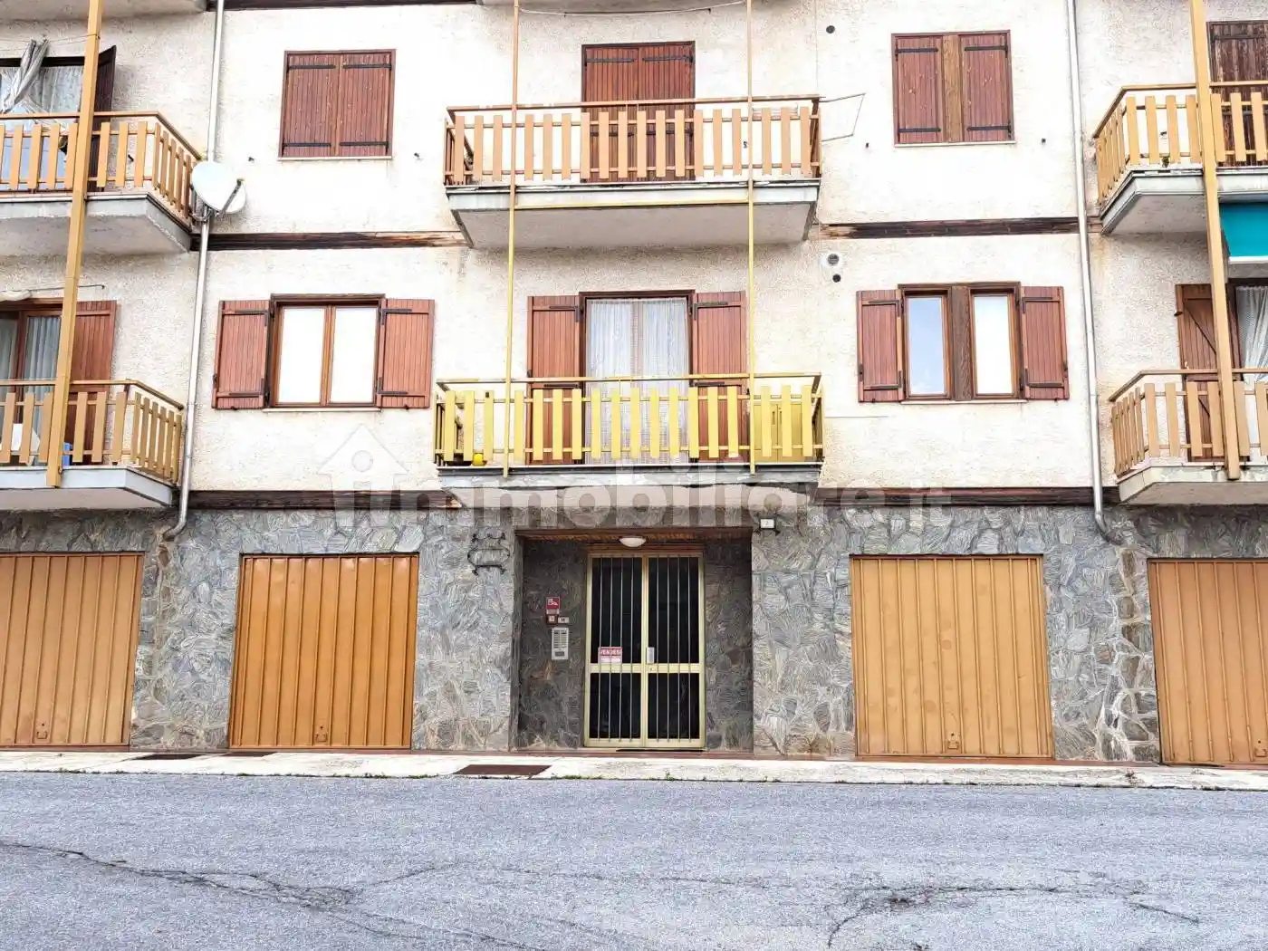 Appartamento in vendita a Roburent