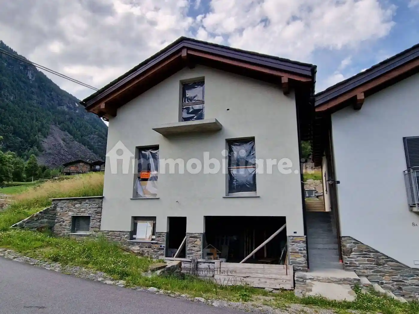 Villa in vendita a Chiesa in Valmalenco