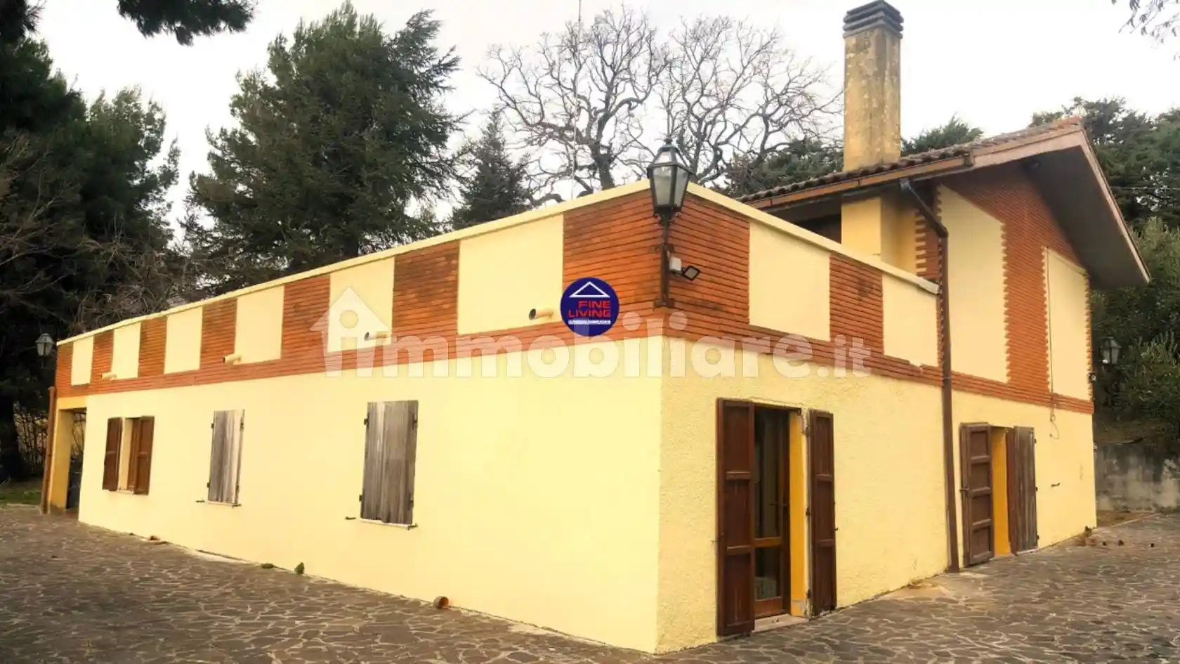 Rustico - Casale in vendita a Montelabbate