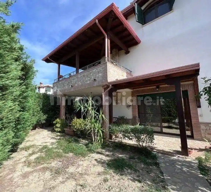 Villa a schiera via Equador 8, Tufolo, Farina, Crotone - foto 2