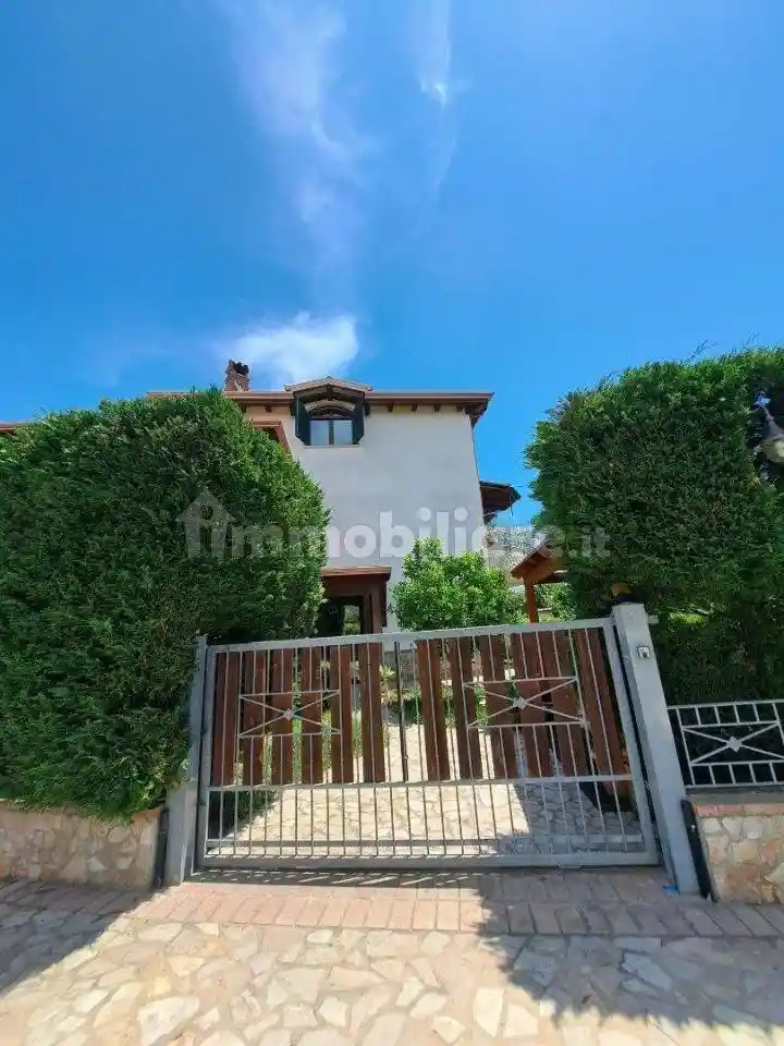 Villa a schiera via Equador 8, Tufolo, Farina, Crotone - foto 5