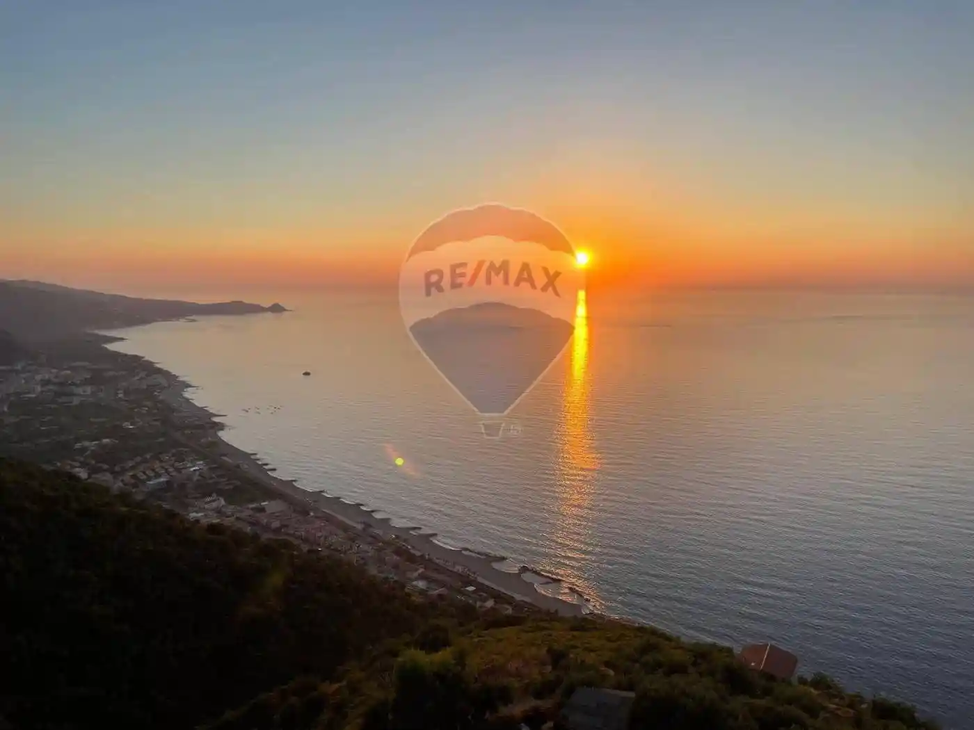 Palazzo - Edificio in vendita a Piraino