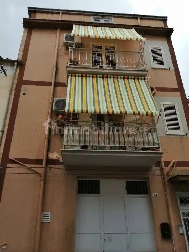 Palazzo - Edificio in vendita a Partinico