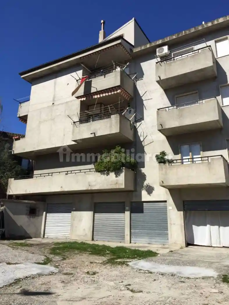 Trilocale via Mario la Cava 1, Centro, Davoli - foto 2