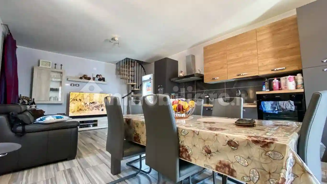 Casa indipendente - foto 2