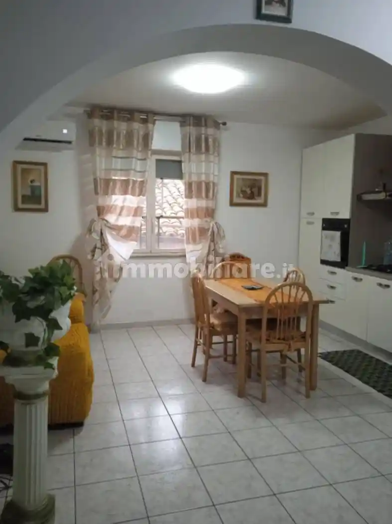 Palazzo - Edificio in vendita a Agira