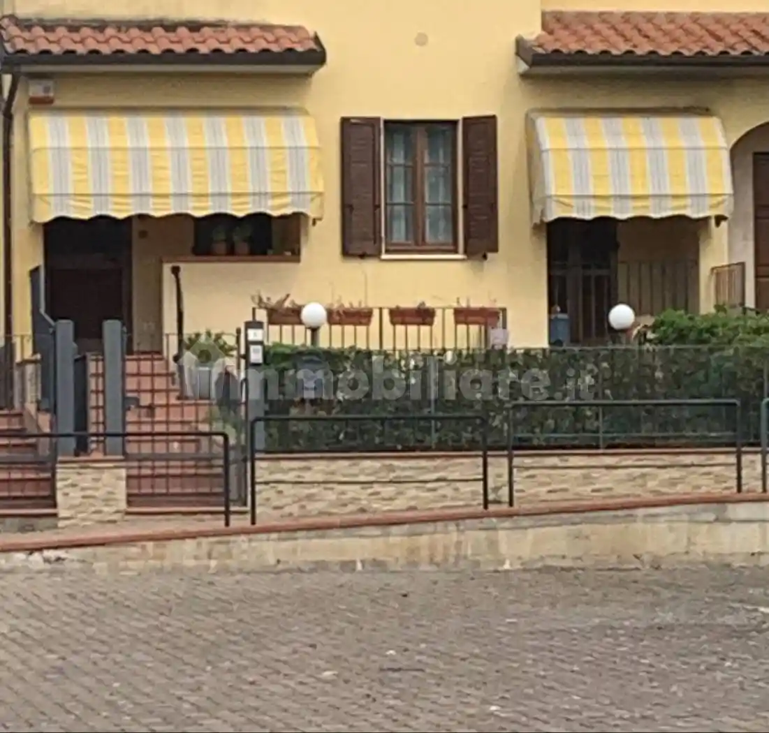 Villetta a schiera in vendita a Sinalunga