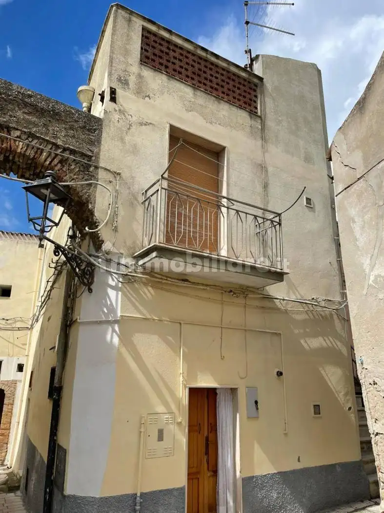 Appartamento in vendita a Irsina