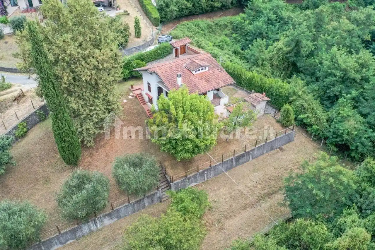 Villa in vendita a Camaiore