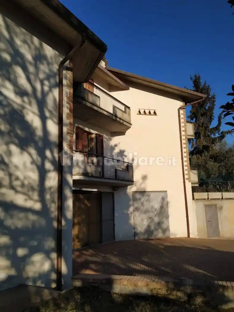 Villa unifamiliare 350 m², Citerna - foto 2
