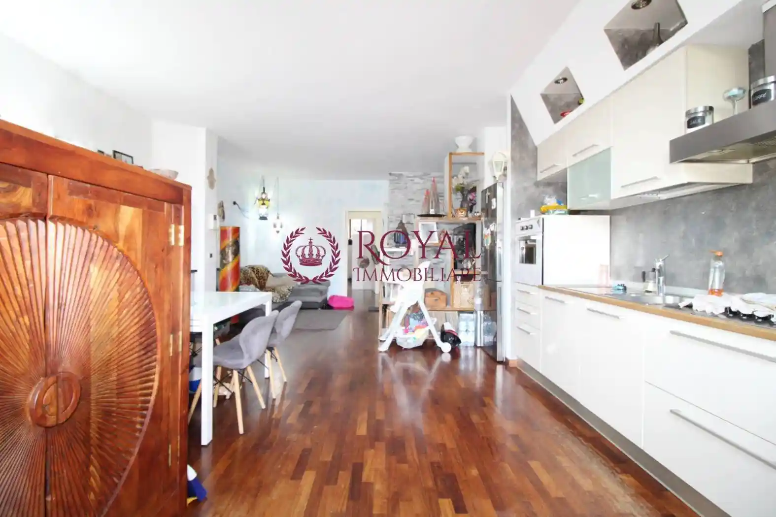 Appartamento in vendita a Livorno