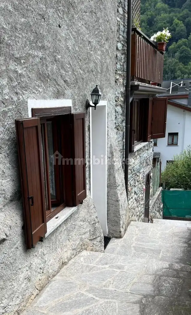 Appartamento in vendita a Lanzada