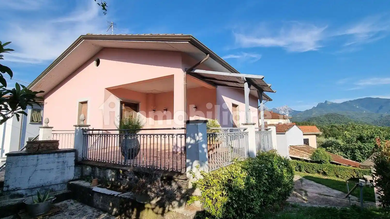 Villa in vendita a Aulla