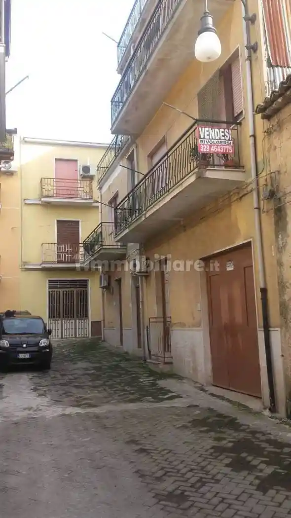 Palazzo - Edificio in vendita a Grammichele