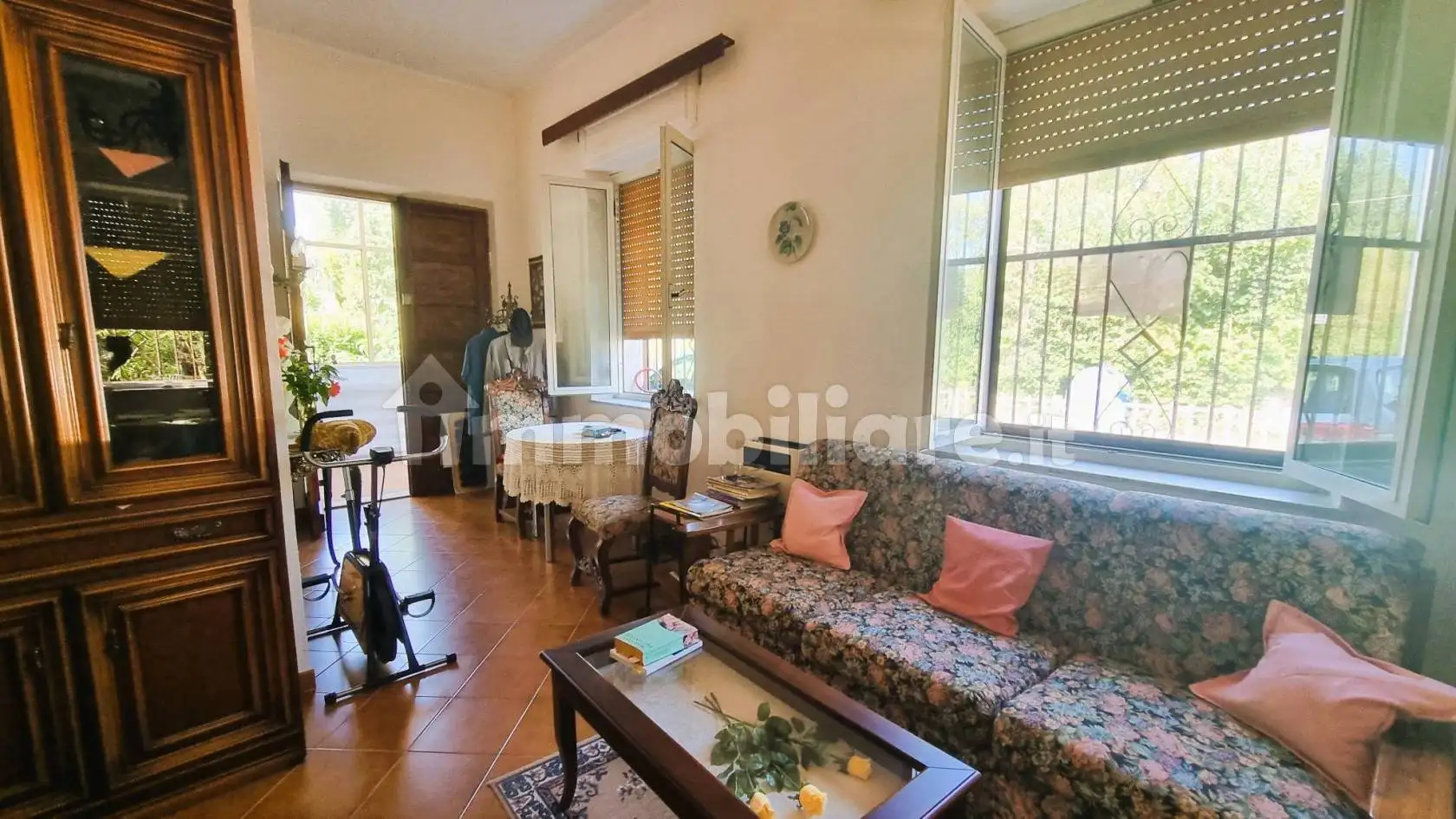 Rustico - Casale in vendita a Mombercelli