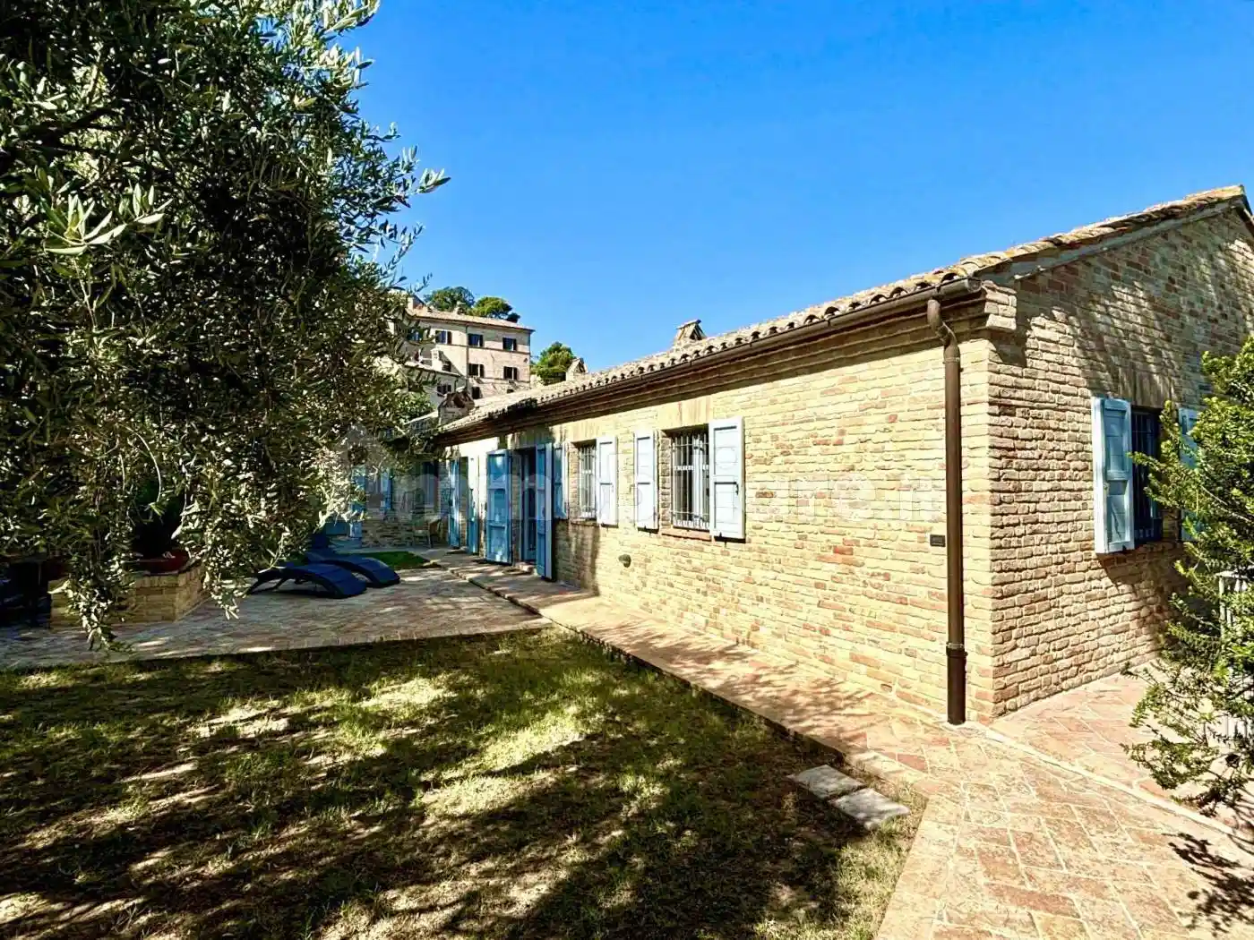 Villa in vendita a Cupra Marittima