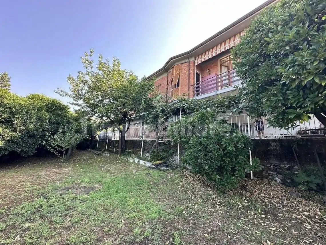 Villa in vendita a Massa