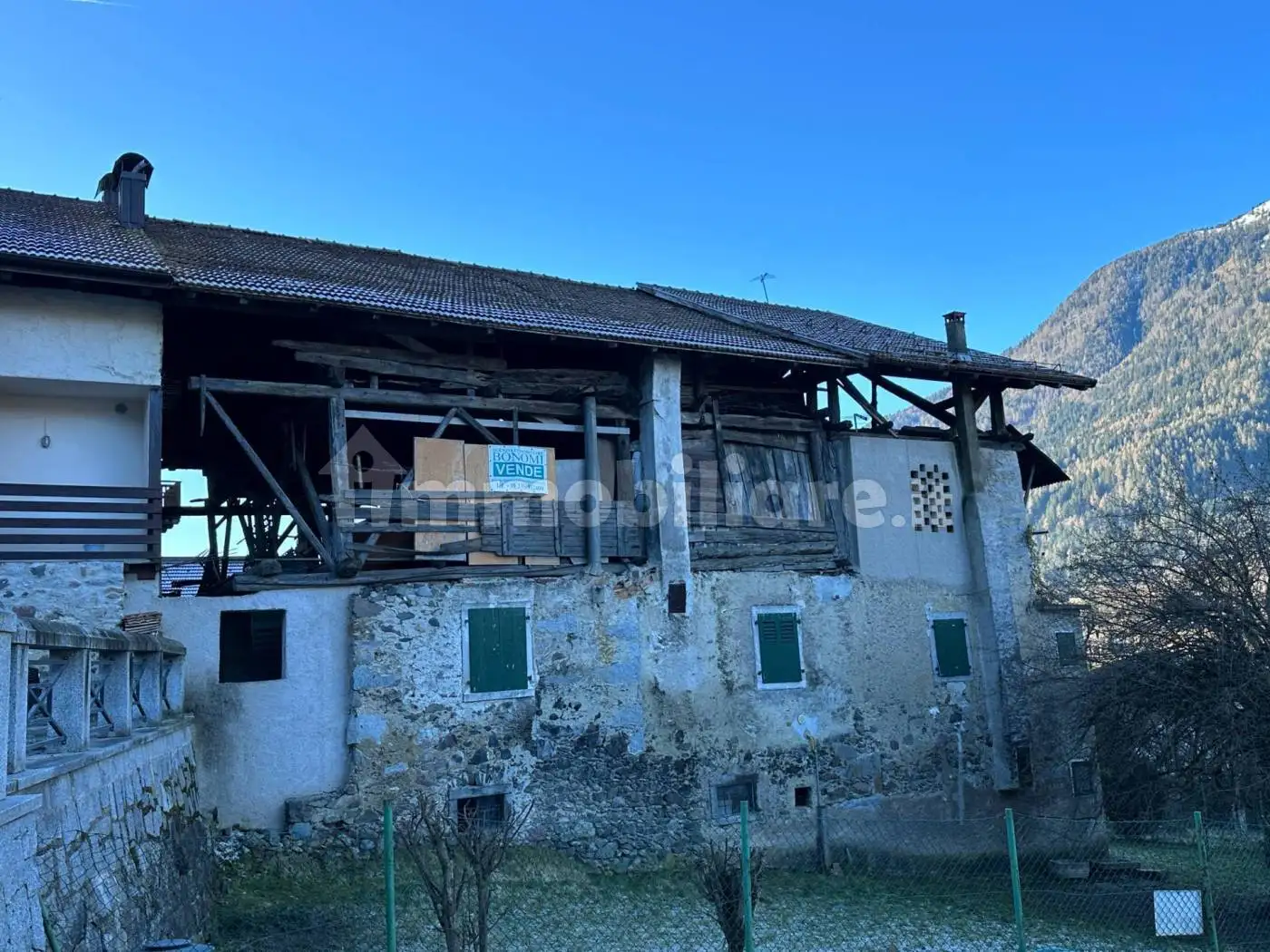 Palazzo - Edificio in vendita a Bocenago