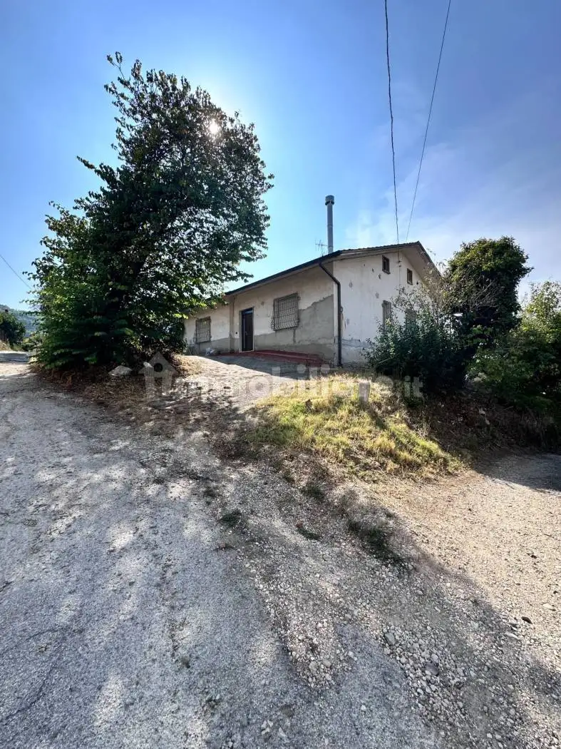 Villa in vendita a San Giorgio del Sannio