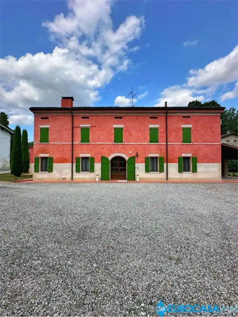 Villa in vendita a San Possidonio