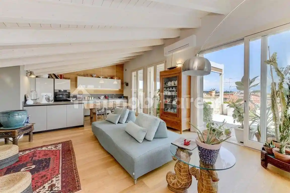 Attico - Mansarda in vendita a Desenzano del Garda