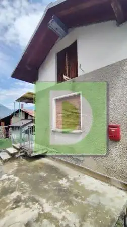 Casa indipendente in vendita a Issogne