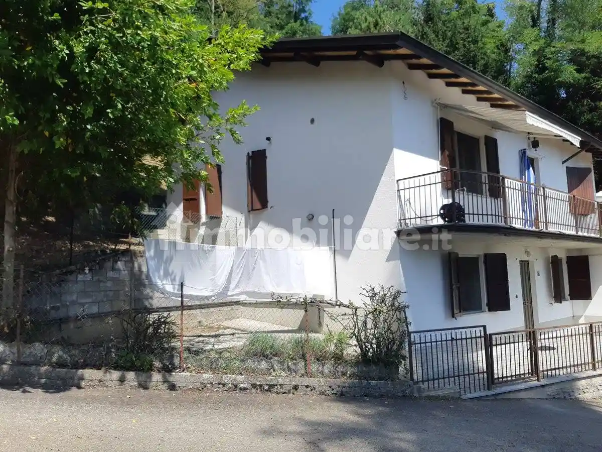 Villa in vendita a Neviano degli Arduini