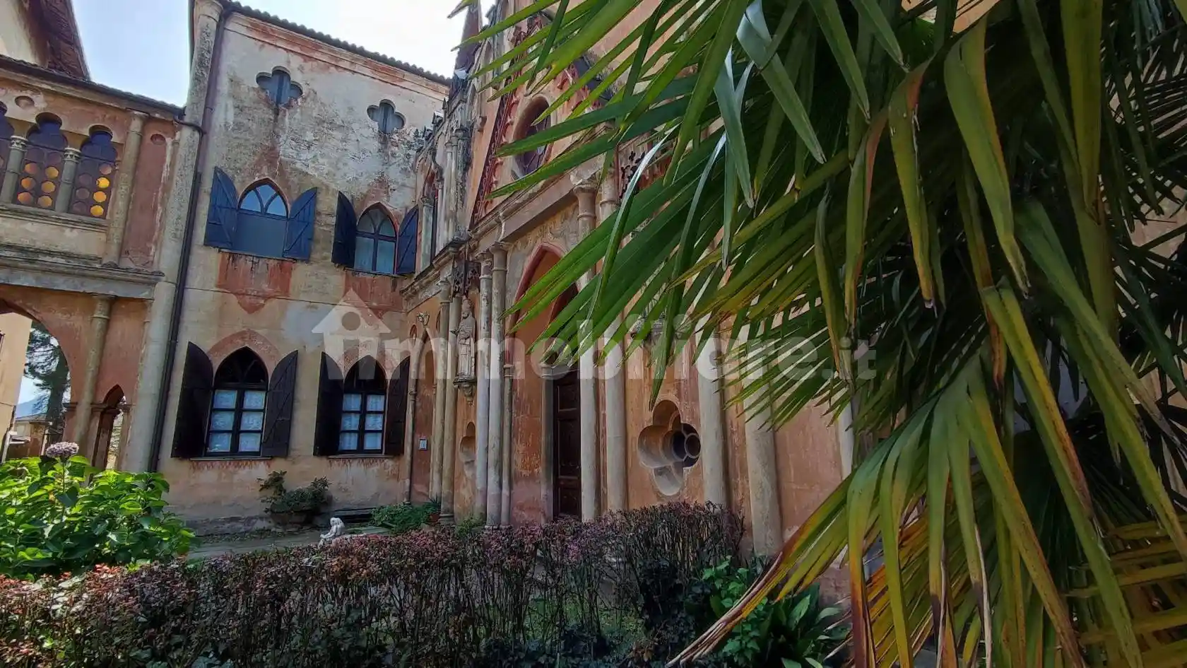 Appartamento in vendita a Envie