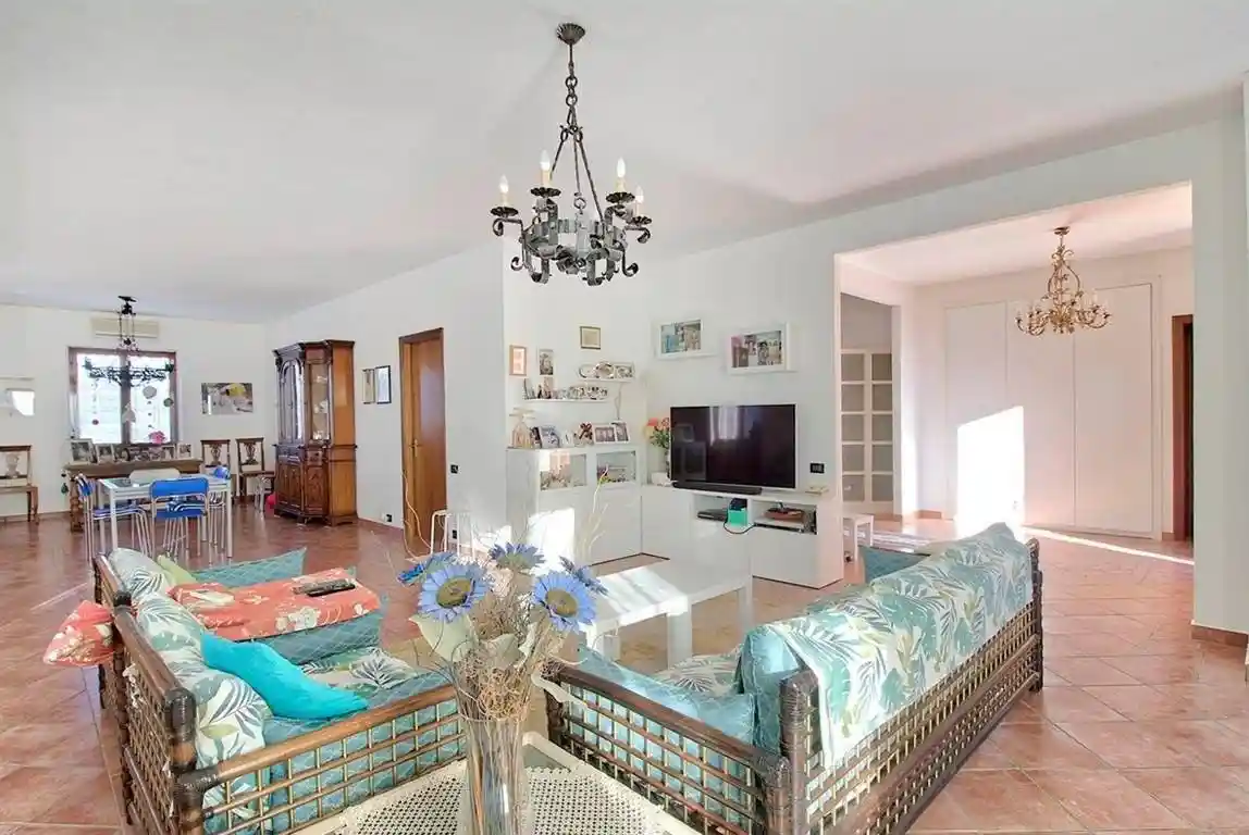 Villa in vendita a Arezzo