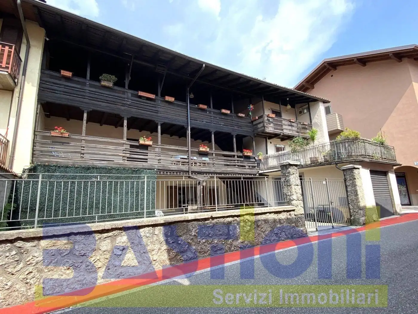 Casa indipendente in vendita a Songavazzo