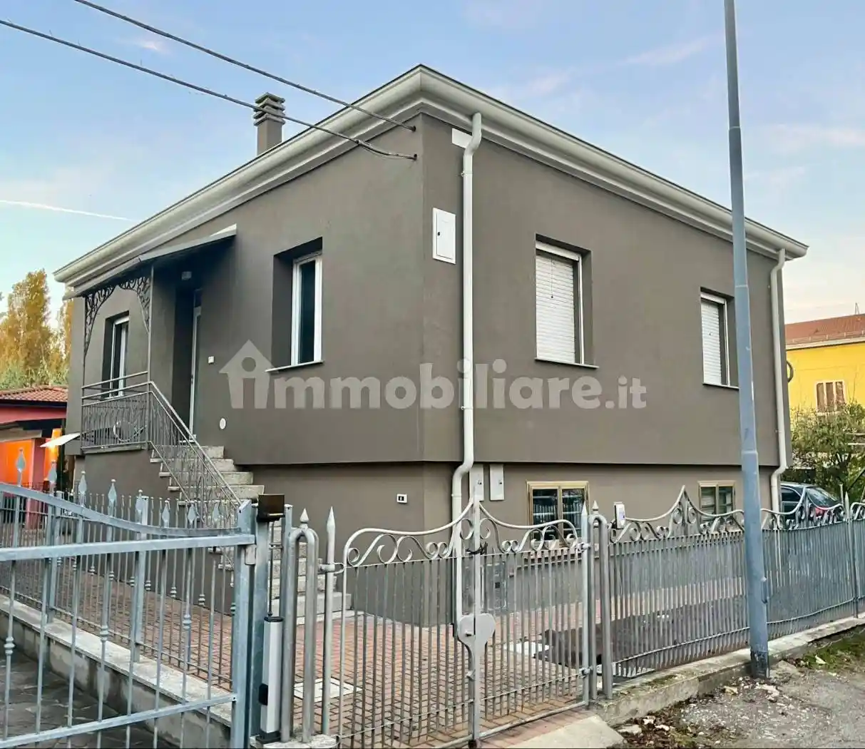 Casa indipendente in affitto a Piacenza