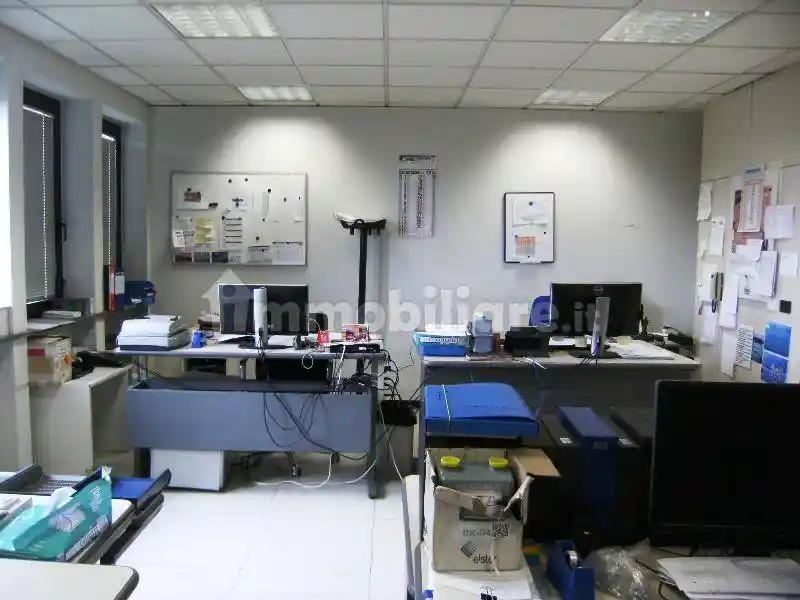 Palazzo - Edificio in vendita a Cavour