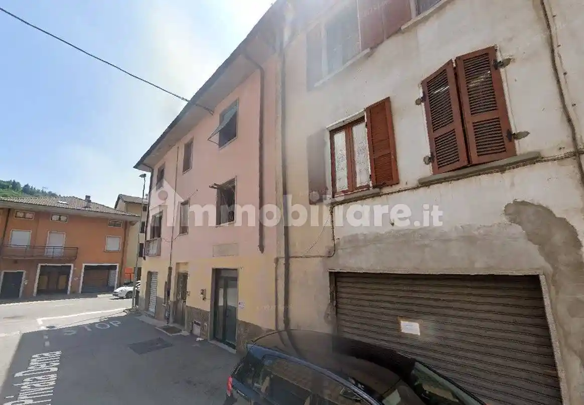 Appartamento in vendita a Gazzaniga