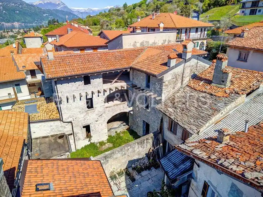 Rustico - Casale in vendita a Abbadia Lariana
