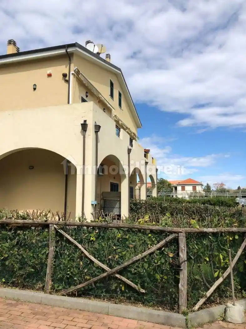 Appartamento in vendita a Albenga