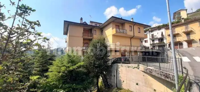 Appartamento in vendita a Dossena