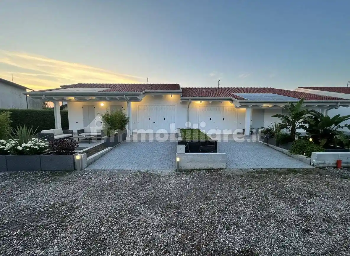 Villa in vendita a Ghedi